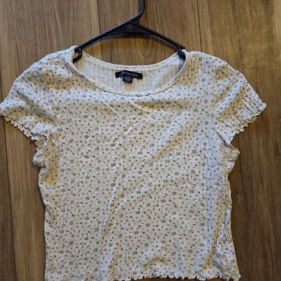 American Eagle Outfitters White Floral Short Sleeve Tee - Picture 2 of 6